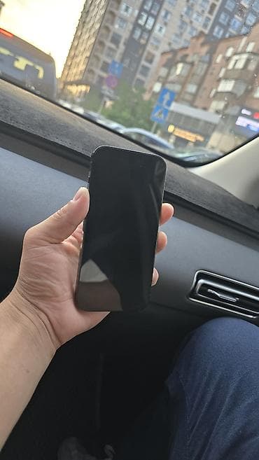 IPhone 14 Pro, Б/у, 256 ГБ, Графит, Кабель