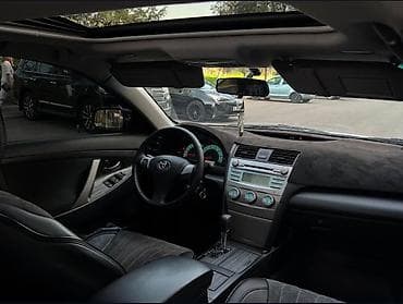 чехии: Toyota Camry: 2008 г., 2.4 л, Автомат, Бензин, Седан — 5