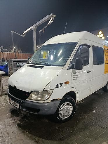 спринтер салон: Легкий грузовик, Mercedes-Benz — 2