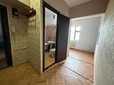 105: 1 комната, 35 м², 5 мкр 105 серия, 1 этаж — 4