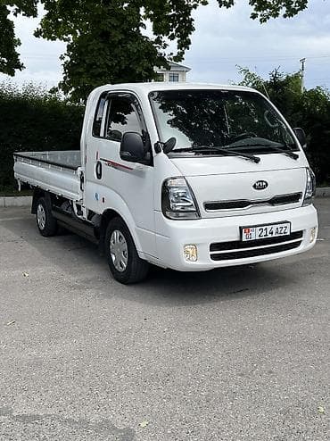 john dere: Kia BONGO: 2020 г., 2.4 л, Механика, Газ, Фургон — 3