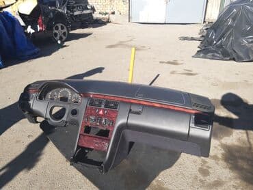 панель приборов гольф 2: Торпедо Mercedes-Benz Колдонулган, Оригинал — 1