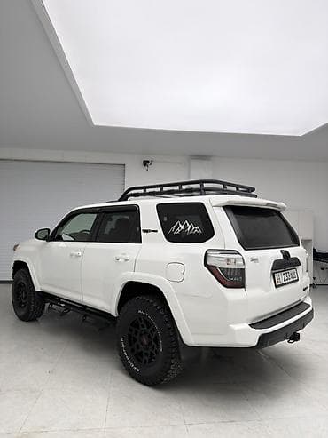 Toyota: Toyota 4Runner: 2020 г., 4 л, Автомат, Бензин, Внедорожник — 8