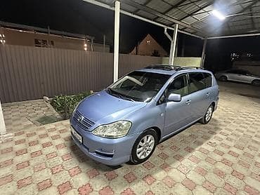 transporter multivan: Toyota Avensis Verso: 2004 г., 2 л, Механика, Бензин, Минивэн — 1
