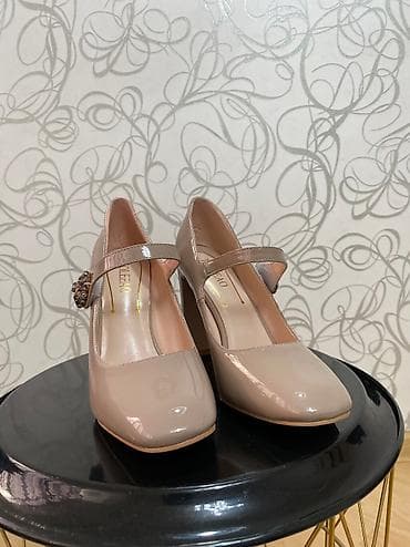 молодежная одежда бишкек: Туфли, 39, Toleeao, Новый, цвет - Бежевый, Самовывоз, Платная доставка — 5