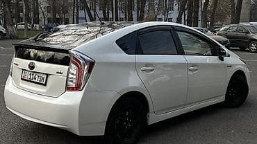 Унаа сатуу: Toyota Prius: 2015 г., 1.8 л, Автомат, Гибрид, Хетчбек — 10