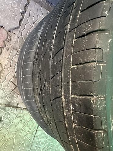 21: Пара летних шин 21" - Размер: 295/40 ZR21 - Тип: летние — 3