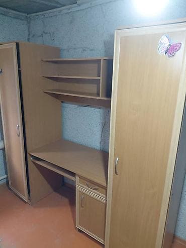 письменные столы для двоих: Угловой рабочий комплекс: письменный стол с надстройкой и двумя — 1