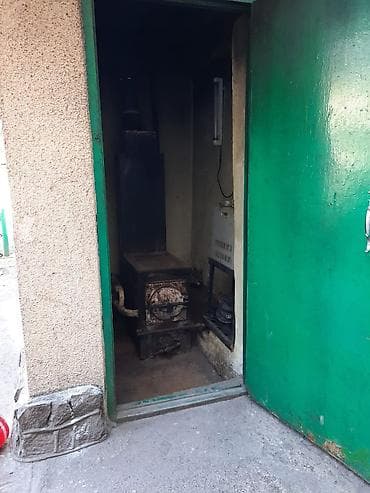 гараж продажа: Продаю дом! 3 спальни 1 зал, коридор санузел совмещённый с ванной — 3