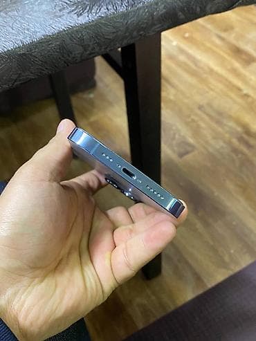 apple 12pro: IPhone 13 Pro, Б/у, Голубой, Защитное стекло — 4