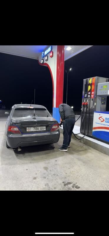 марк 2: Daewoo Nexia: 2012 г., 1.5 л, Механика, Бензин, Седан — 10