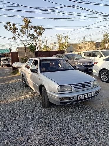 тромблер венто: Volkswagen Vento: 1993 г., 1.8 л, Ручные, Газ, Седан — 2