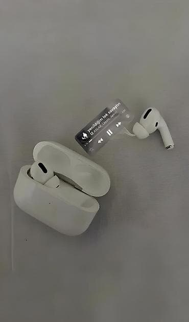 akg k72: Apple — 2