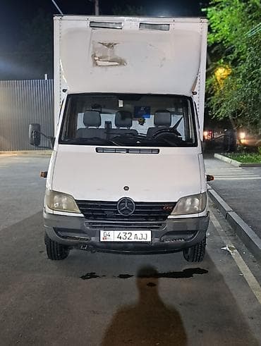Унаа сатуу: Mercedes-Benz Спринтер: 2001 г., 2.2 л, Кол менен иштөөчү, Дизель, Van — 1