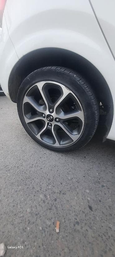 Kia Morning: 2018 г., 1 л, Автомат, Газ, Хэтчбэк