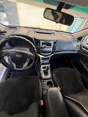 BYD E5: 2018 г., Автомат, Седан — 4