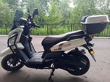 w210 2 2: Тип скутера 150 куб. см, Бензин — 1