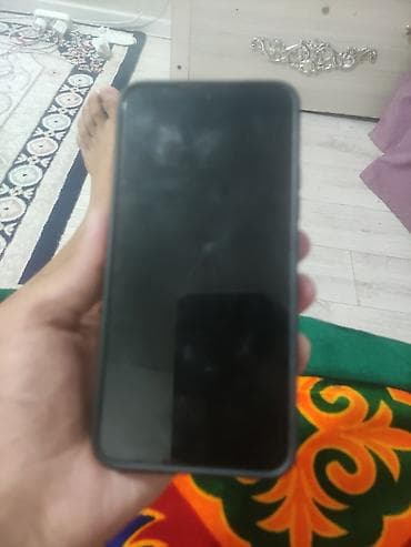 redmi note 11 e: Samsung Galaxy S22+ (модель SM-S906B/DS) в белом цвете. Смартфон с — 4