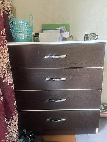 Комод длина 85см ширина 40см состояние отличное молодая