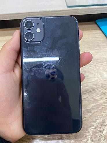 IPhone 11, Б/у, 128 ГБ, Black Titanium, Чехол, 74 %