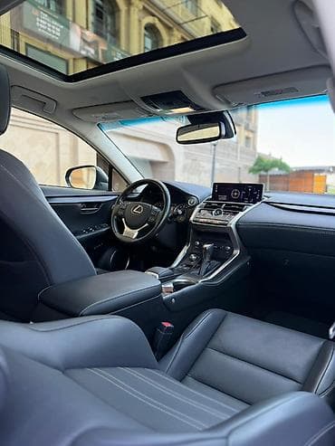 mazda 2: Lexus NX: 2018 г., 2 л, Автомат, Бензин, Кроссовер — 5