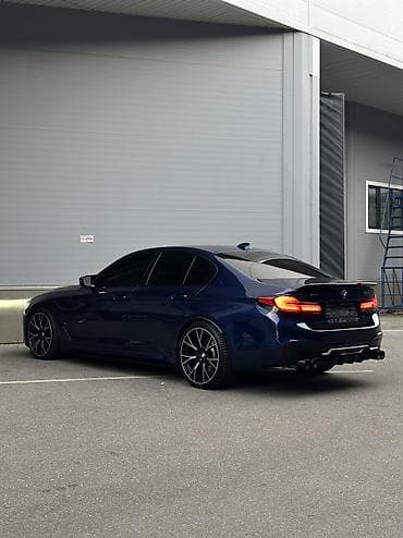 Транспорт: BMW 5 series: 2018 г., 4.4 л, Автомат, Бензин, Седан — 5