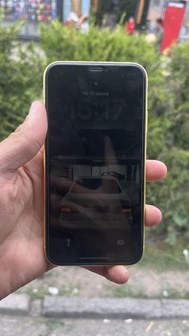 x s: IPhone 11, Б/у, 128 ГБ, Желтый, Чехол, 100 % — 2