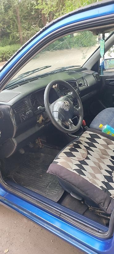 голуф 3: Volkswagen Golf: 1992 г., Хэтчбэк — 5