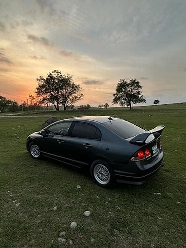 Honda Civic: 2007 г., 1.6 л, Вариатор, Бензин, Седан