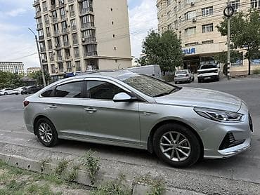 Hyundai Sonata: 2021 г., 2 л, Автомат, Газ, Седан — 3