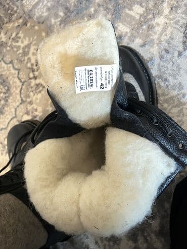 Мужская обувь: РОССИЙКИЙ НАТУРАЛЬНЫЙ ВОЙЛОК 
42 размер новый 
 ватсап — 2