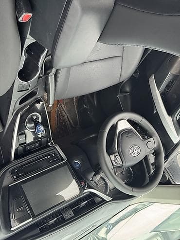 Toyota: Toyota Corolla: 2020 г., 1.8 л, Робот, Гибрид, Седан — 7