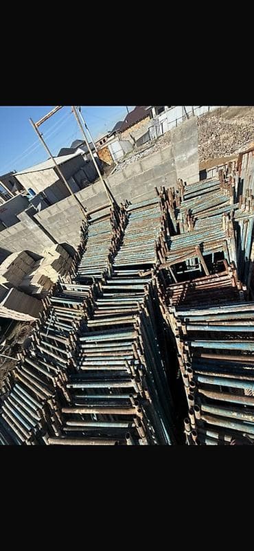 Строительные леса и люльки С дам аренду Описание: - Рамные стальные