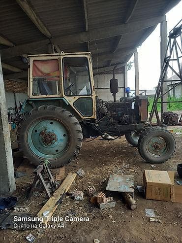 Трактор колесный с кабиной, дизельный. Описание: - Полный комплект