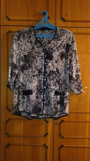 Женский костюм