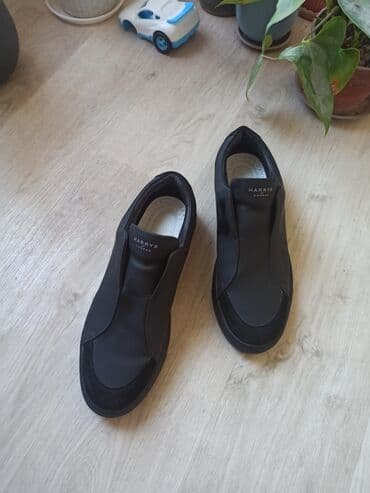 срочно продаю в связи с переездом: Лоферы, 43, Haries, Новый, цвет - Черный — 3