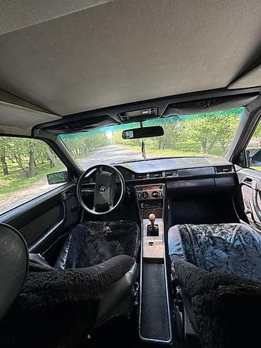 молдинг на мерс: Mercedes-Benz W124: 1989 г., 2.3 л, Ручные, Бензин, Седан — 7