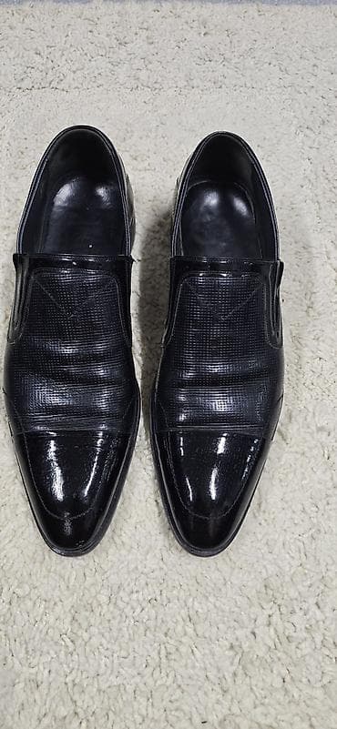 Босоножки, сандалии, шлепанцы: Мужские туфли, 41, ADI, Б/у, цвет - Черный, Самовывоз — 1