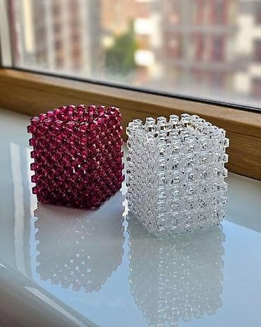 органайзер для зубной щетки и пасты: Органайзер-стакан в виде куба, сплетённый из декоративных — 2