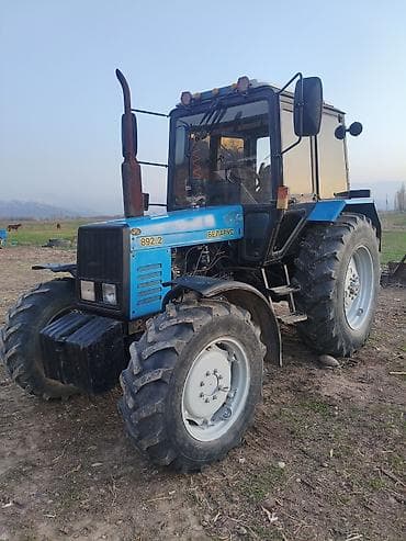 Трактор Беларус МТЗ 892.2 2015 - Колесная формула 4x4 (передний