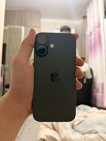 IPhone 17, Б/у, 256 ГБ, Midnight, Защитное стекло, Чехол, 100 %