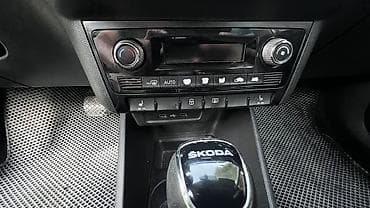Транспорт: Skoda Rapid: 2020 г., 1.6 л, Автомат, Бензин, Лифтбек — 6