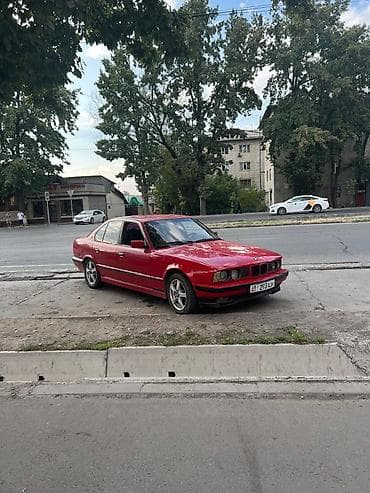 деу нубира 2: BMW 5 series: 1990 г., Седан — 4