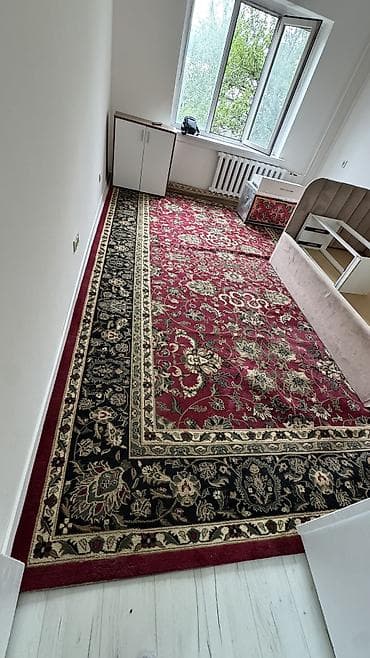 Ковер Б/у at lalafo.kg Ковер Б/у