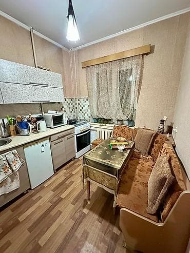 3 мкр: Продаётся 2-комнатная квартира в 7 микрорайоне 📍 Удобная локация с — 7