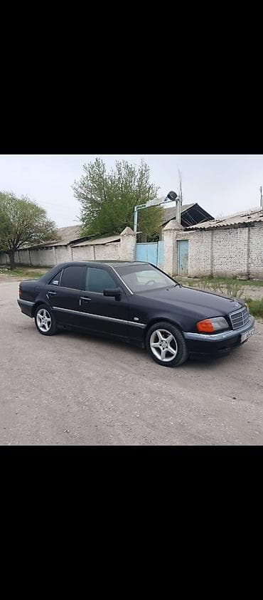 Mercedes-Benz C-Class: 1997 г., 2 л, Ручные, Газ, Седан