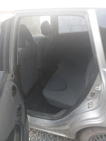 Транспорт: Honda Fit: 2002 г., 1.3 л, Механика, Бензин, Хэтчбэк — 4