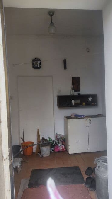 балыкчы недвижимость: Полдома, 30 м², 2 комнаты, Собственник, Старый ремонт — 4