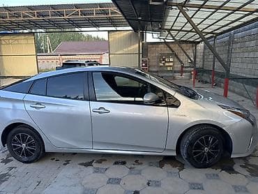 Продажа авто: Toyota Prius: 2017 г., 1.8 л, Автомат, Гибрид, Хэтчбэк — 6