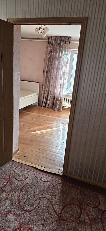 возле гор: 110 м², 3 комнаты — 6